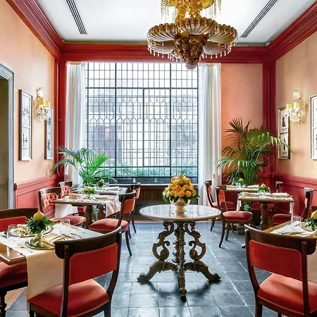 Hotel Helvetia&bristol - Starhotels Collezione 5*