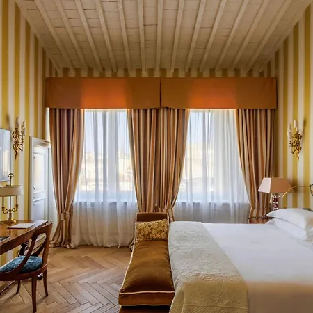 Szálloda Helvetia&bristol - Starhotels Collezione 5*
